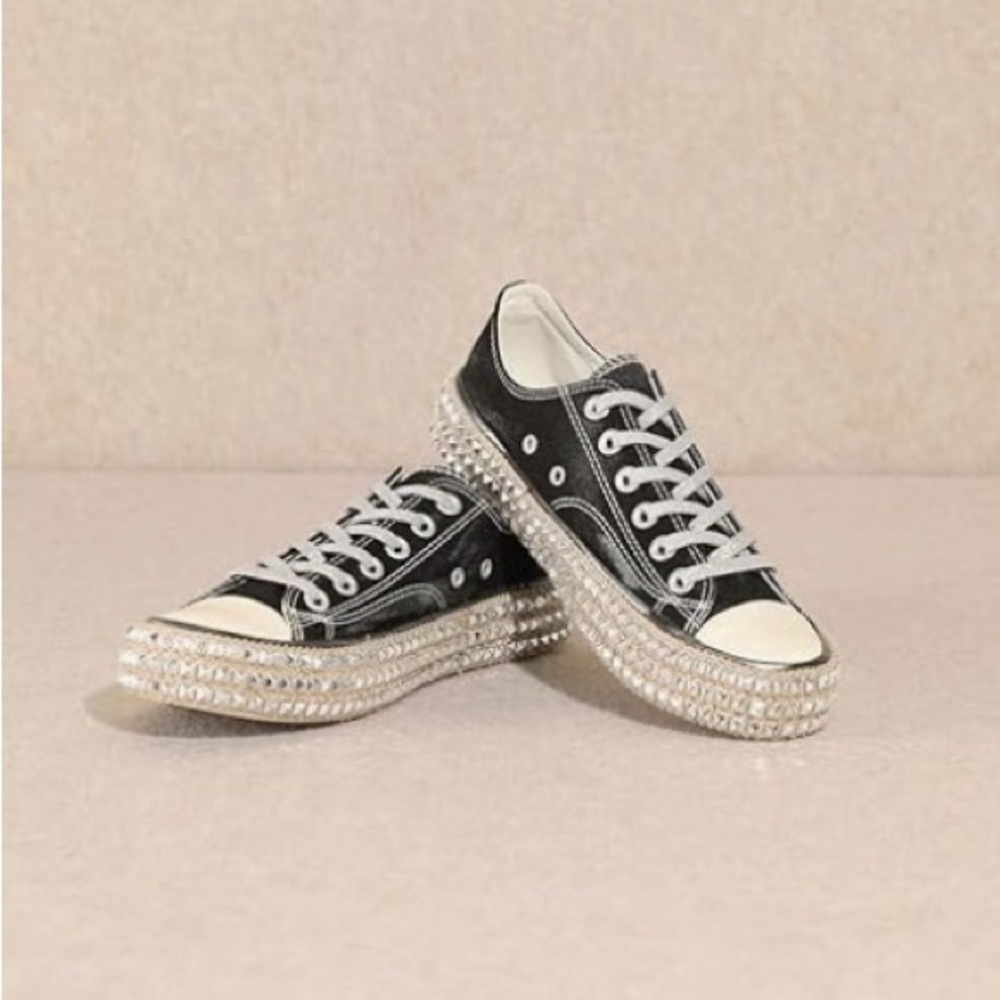 Mi.im Billie studded sneakers